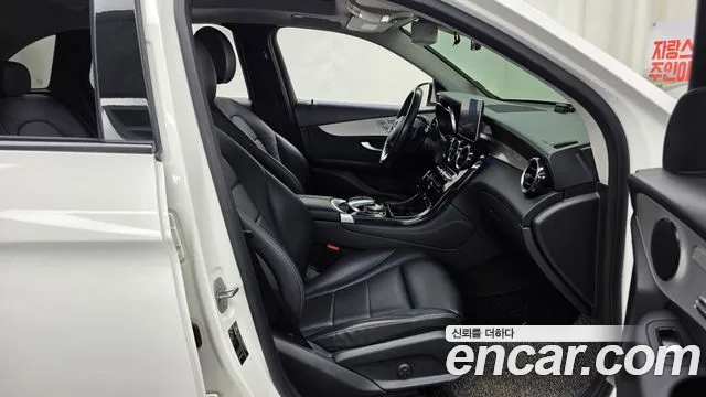 Mercedes-Benz GLC 2019 thumb 11