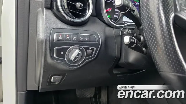 Mercedes-Benz GLC 2019 thumb 3