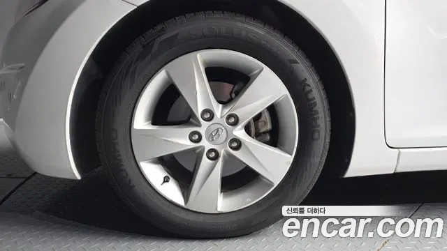 Hyundai Avante 2011 thumb 12