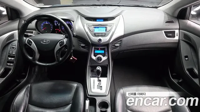 Hyundai Avante 2011 thumb 6
