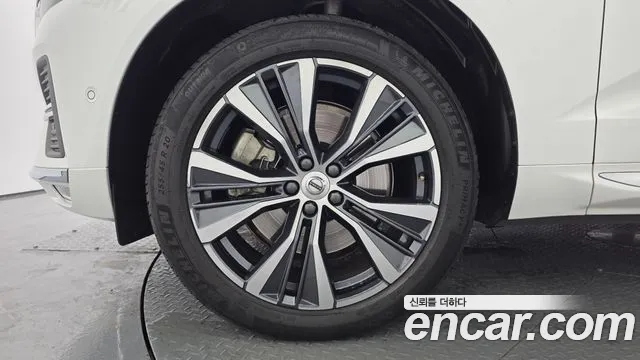 Volvo XC60 2022 thumb 6