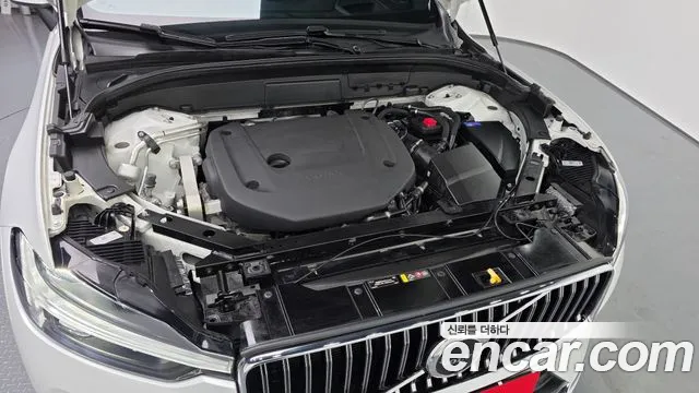 Volvo XC60 2022 thumb 10