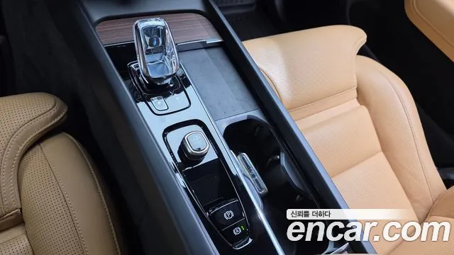 Volvo XC60 2022 thumb 2