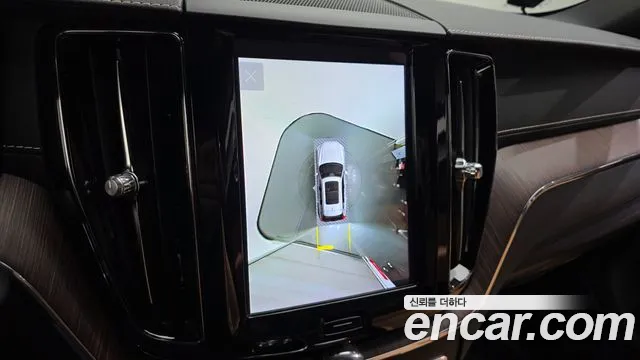 Volvo XC60 2022 thumb 9