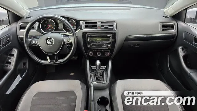 Volkswagen Jetta 2015 thumb 3