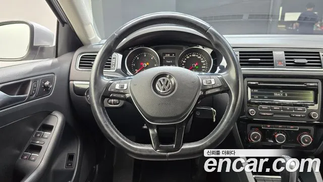 Volkswagen Jetta 2015 thumb 6