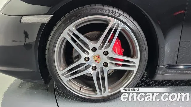 Porsche 911 2006 thumb 8
