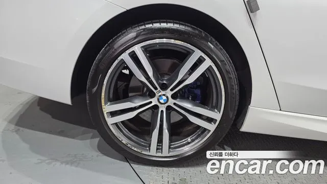 BMW 6 серии Gran Turismo 2024 thumb 5