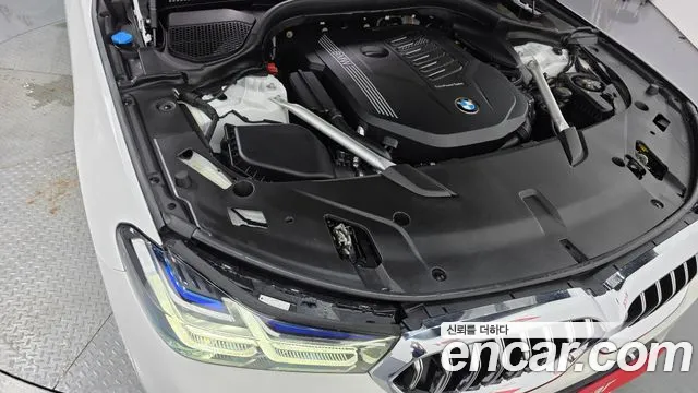BMW 6 серии Gran Turismo 2024 thumb 7