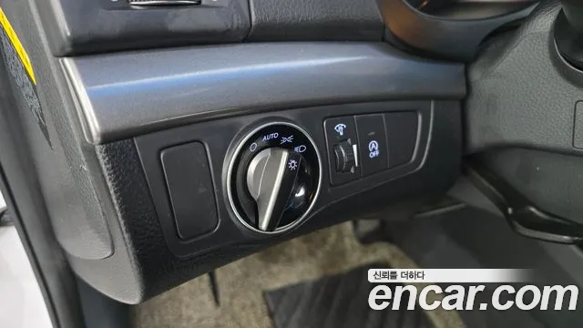 Hyundai i40 2015 thumb 2