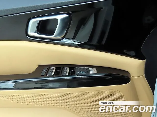 Kia Carnival 2023 thumb 9