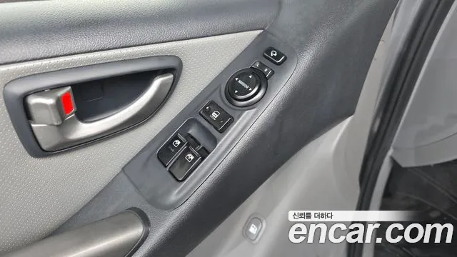 Hyundai Staria 2012 thumb 5