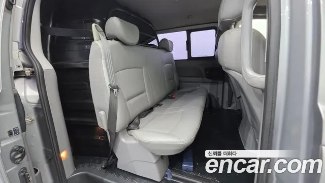 Hyundai Staria 2012 thumb 6