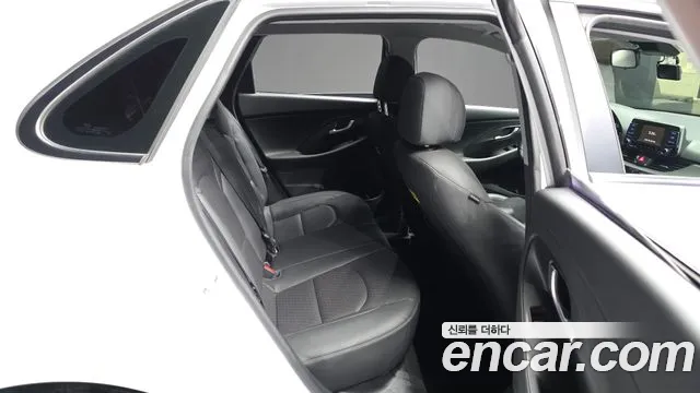 Hyundai i30 2016 thumb 7
