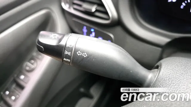 Hyundai i30 2016 thumb 2