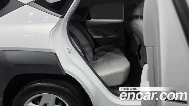 Hyundai Kona 2023 thumb 6