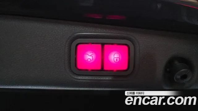 Mercedes-Benz E-Class 2021 thumb 11