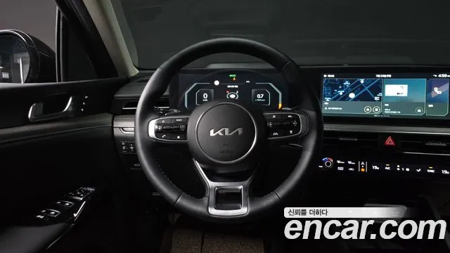 Kia K5 2025 thumb 3