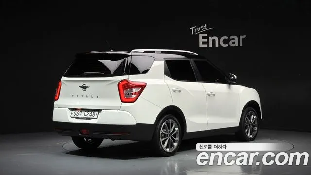 KGM Tivoli Air 2016 thumb 7