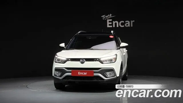 KGM Tivoli Air 2016 thumb 11