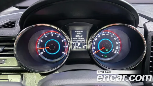 KGM Tivoli Air 2016 thumb 6