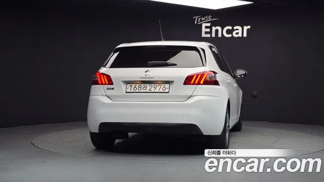 Peugeot 308 2019 thumb 5