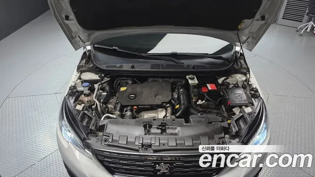 Peugeot 308 2019 thumb 4