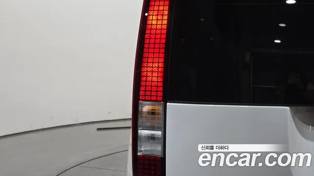Hyundai Staria 2022 thumb 10