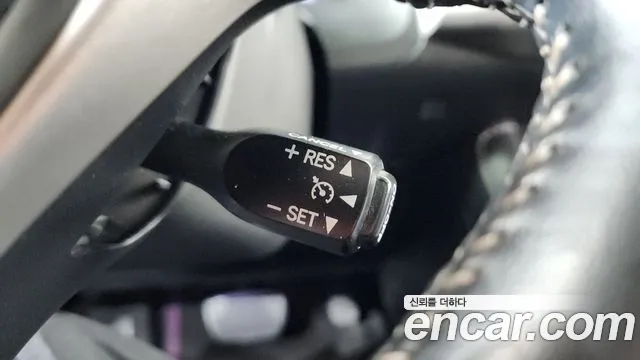 Lexus CT200h 2011 thumb 9