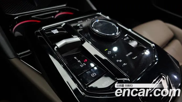 BMW 5 серии 2025 thumb 12