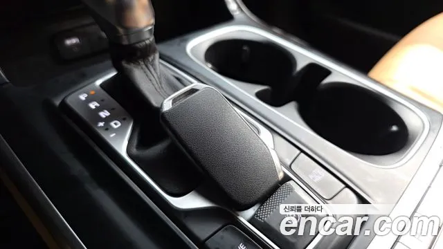 Kia Carnival 2023 thumb 8