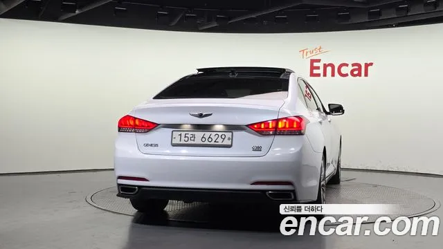 Hyundai Genesis 2014 thumb 2