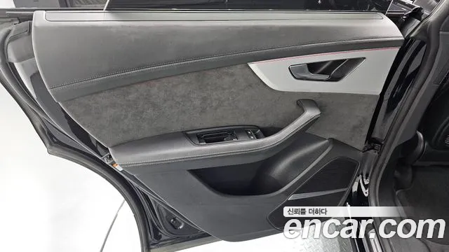 Audi Q8 2021 thumb 4