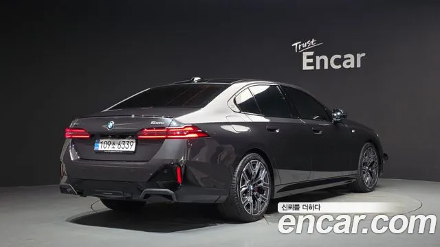 BMW 5 серии 2025 thumb 11