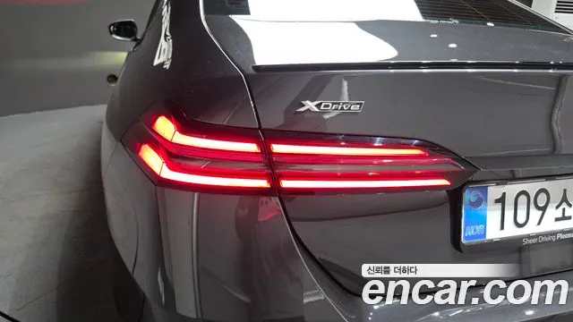 BMW 5 серии 2025 thumb 3