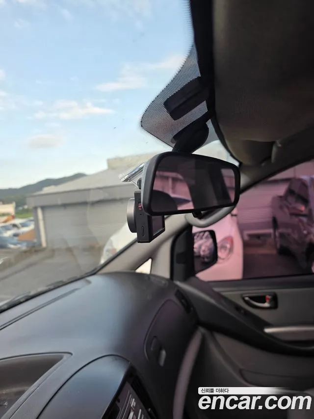 Hyundai Staria 2012 thumb 5