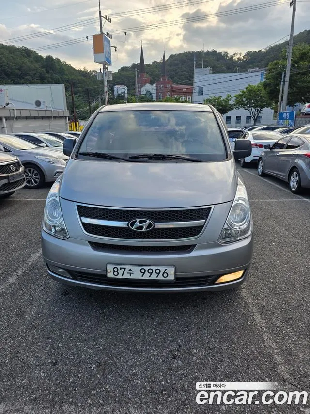 Hyundai Staria 2012 thumb 8