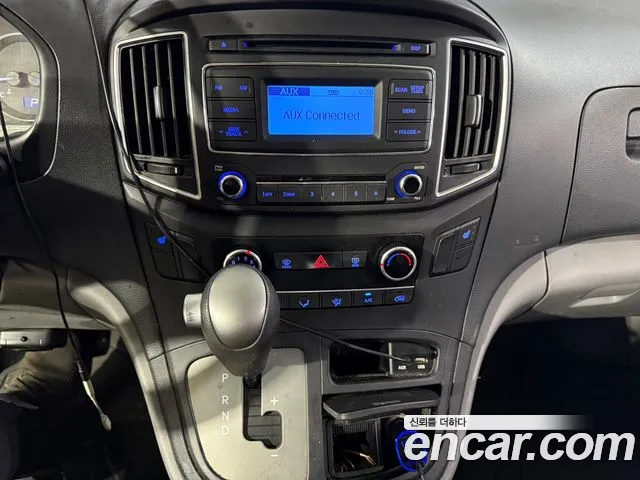 Hyundai Staria 2017 thumb 4