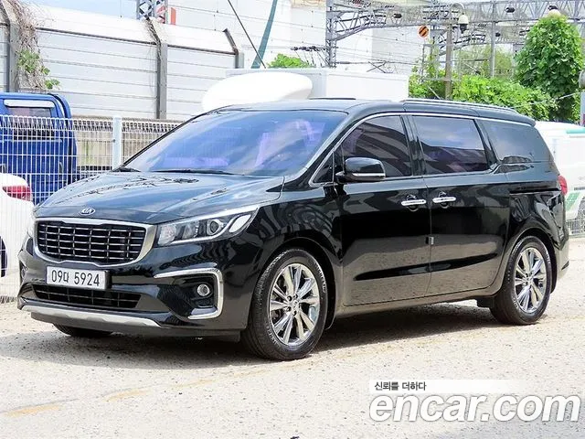 Kia Carnival 2019 thumb 6