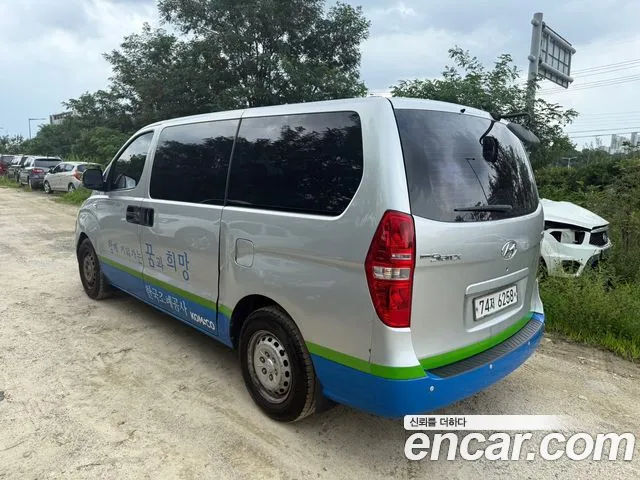 Hyundai Staria 2009 thumb 4