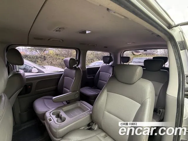 Hyundai Staria 2009 thumb 2