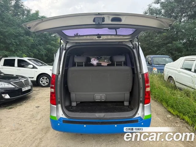 Hyundai Staria 2009 thumb 8