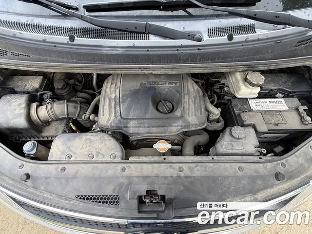 Hyundai Staria 2009 thumb 3