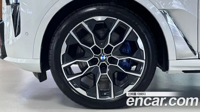 BMW X7 2025 thumb 7