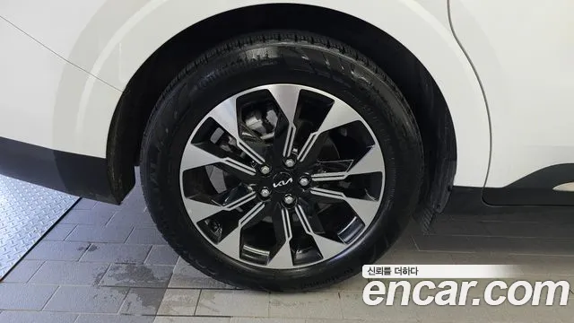 Kia Carnival 2021 thumb 7
