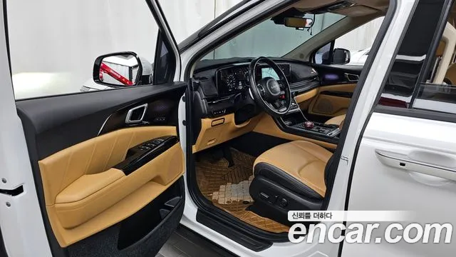 Kia Carnival 2021 thumb 11