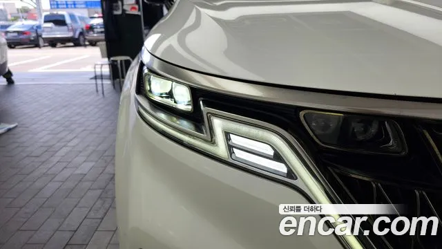 Kia Carnival 2021 thumb 12