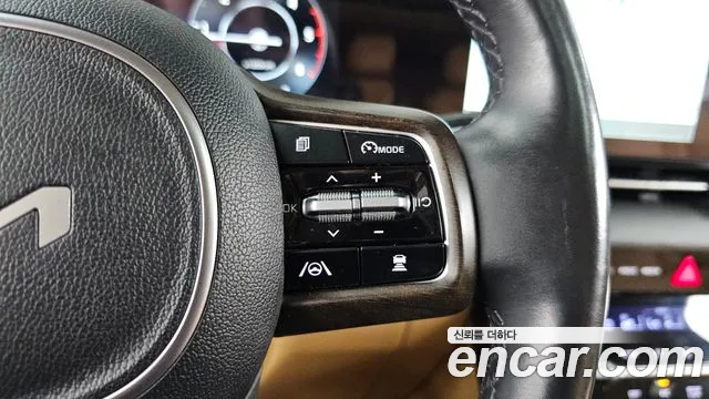 Kia Carnival 2021 thumb 6