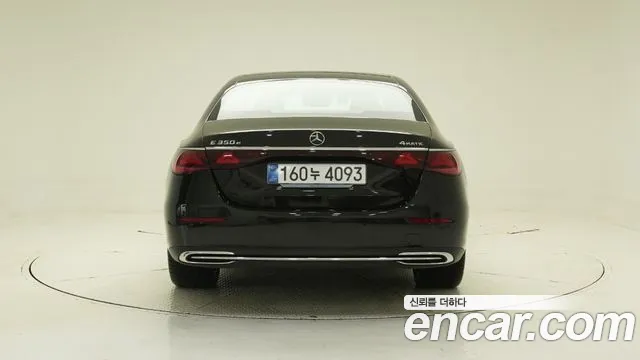 Mercedes-Benz E-Class 2025 thumb 5