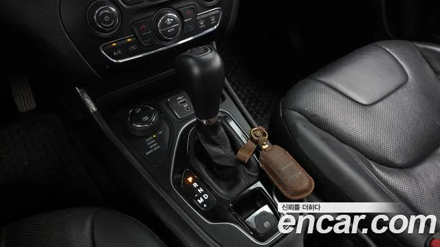 Jeep Cherokee 2019 thumb 9